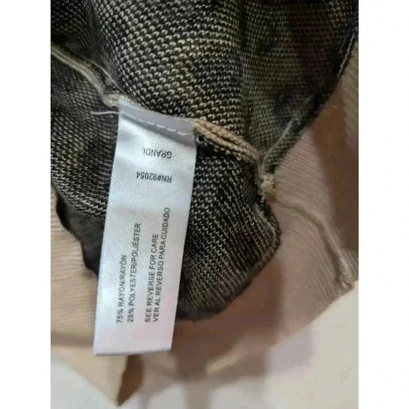 Cheetah print knit 3/4 long sleeve sweater by BYDesign size L - Picture 3 of 6